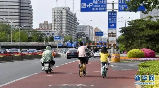 　　（图片来源：新华网）