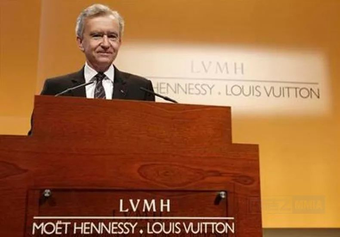 阿诺特 | 资本战车无往不利