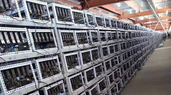 图3（阿杰随手拍下的矿场照片）