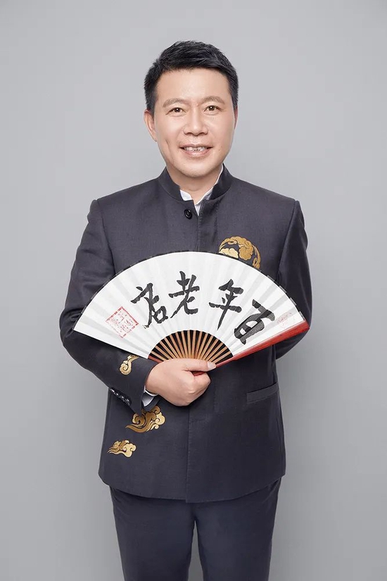 　均瑶健康董事长 王均豪
