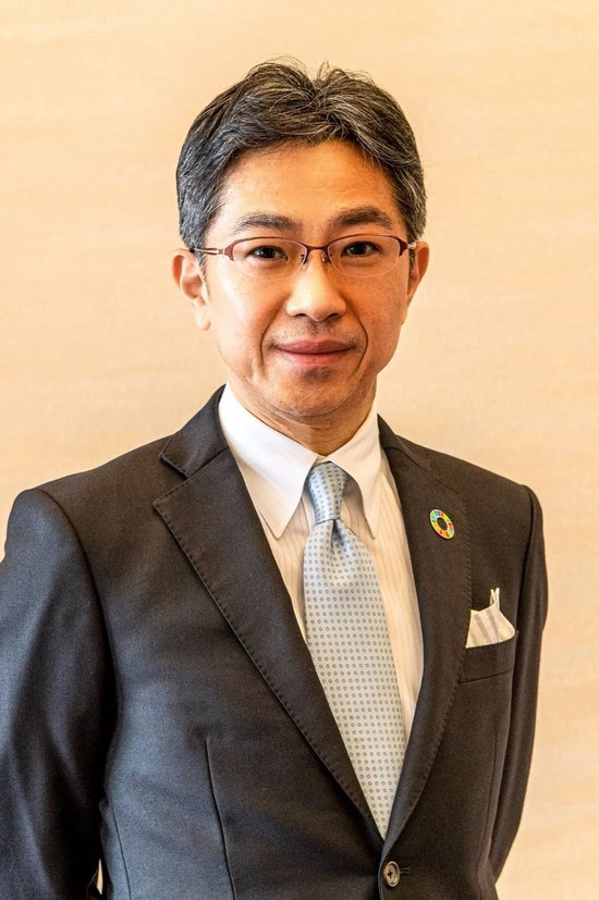 东京证券交易所代表取缔役社长岩永守幸