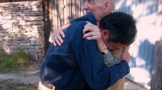 李安在精神上的父亲伯格曼的怀里哭泣