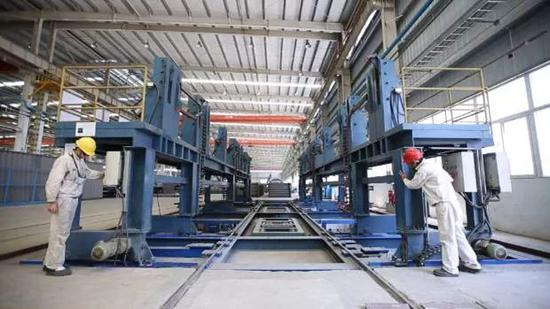 中国上海，为新西兰制造集成住房的工厂 &nbsp;图自Stuff网站