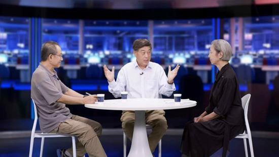 （左起：高西庆、王波明、李青原）