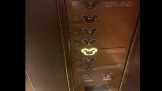 酒店电梯内的米奇声音