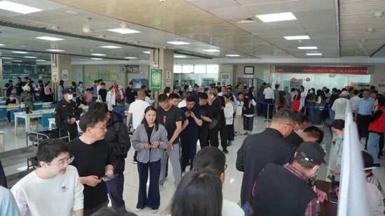  东海县政府食堂就餐人数远超预期。微信公众号“东海发布”图