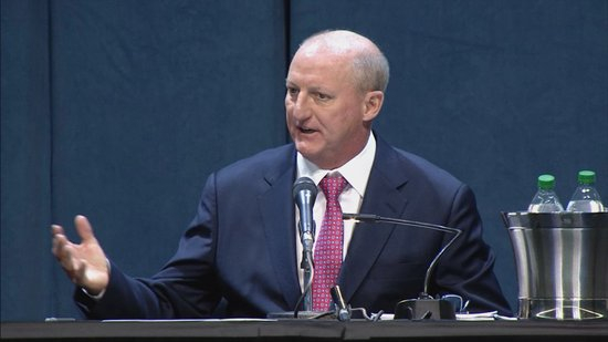 2025 年 5 月 3 日，格雷格・阿贝尔在内布拉斯加州奥马哈举行的伯克希尔・哈撒韦公司年度股东大会上发言。