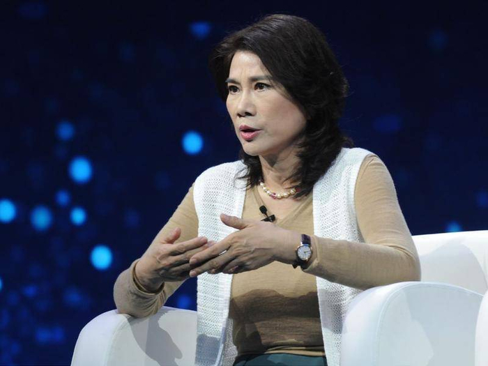 图为董明珠在2016年参加《杨澜访谈录》。