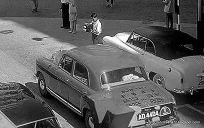 　胡忠于是先到“的士”车行学开车，然后在考取驾驶牌照后当起兼职司机，主职当然仍是养猪种菜。