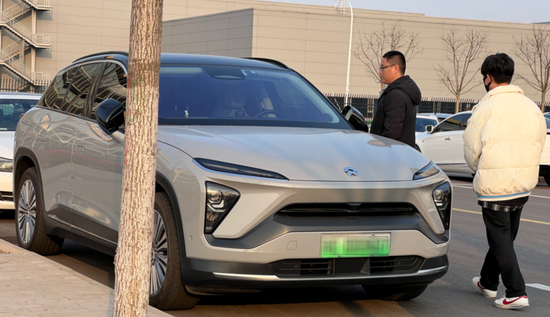 ▲恒大汽车员工分析ES6车锁逻辑