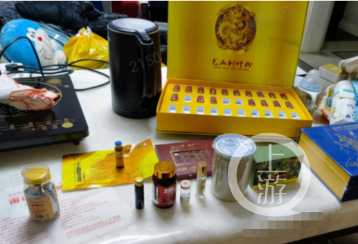 ▲警方查获大量产品发现，其注册信息多为食品或固体饮料。图片来源/上海警方