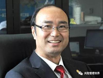 当年意气风发的陈九霖