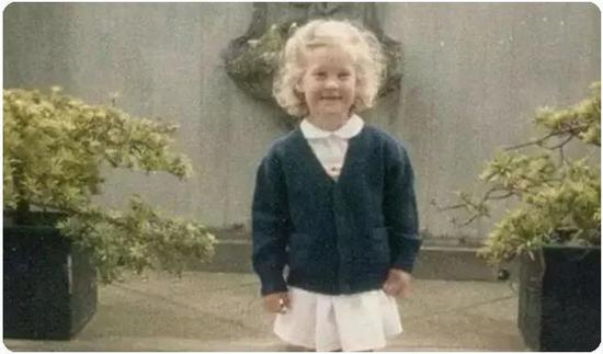 9岁的孩子，说出来的话，就像大明星一样：“我不嫁豪门，我就是豪门。”