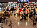 金价下跌，深圳水贝市场卖爆了！有商家表示：10月前几天销量增长约20%