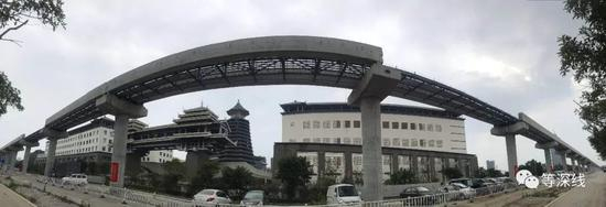 停工中的的云轨项目。 《等深线》记者 &nbsp;孙丽朝 &nbsp;摄影