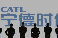 谁在“逼”宁德时代报警