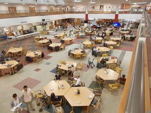  蒲公英介护中心自助餐厅