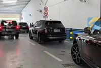 “海南封关120多万卡宴只要60万”冲上热搜，是真的吗？