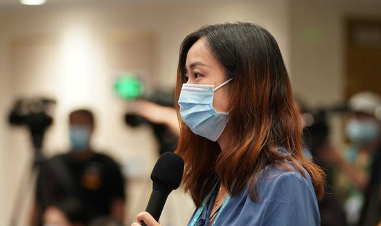 　凤凰卫视记者提问