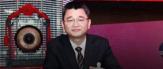 “25岁做董秘，28岁成券业少帅。”