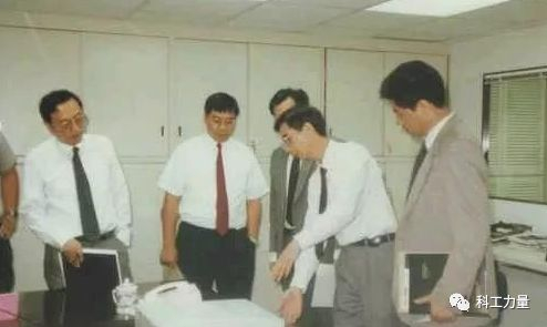 倪光南展示采用自研ASIC的激光打印机