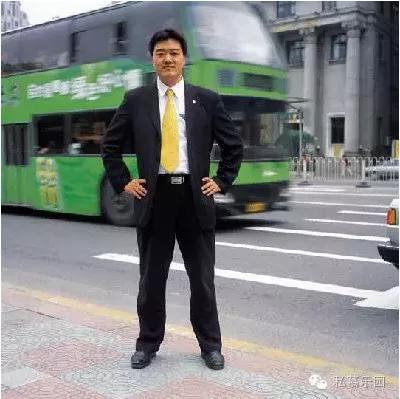 李晨也是一位具有传奇色彩的人物