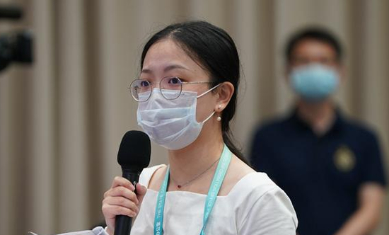 香港中评社记者提问