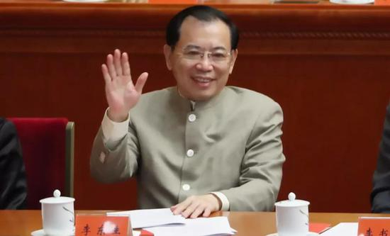 在庆祝改革开放40周年大会上，李东生受到表彰