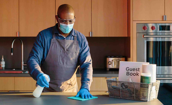 在Airbnb上获得沉浸式家政体验：700刀两晚，还要干家务哟