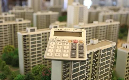 追不上房价的人，没想到有一天还会追不上房租。