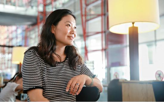 2018年8月，于秀红在北京接受本刊记者专访。（本刊记者 侯欣颖 / 摄）