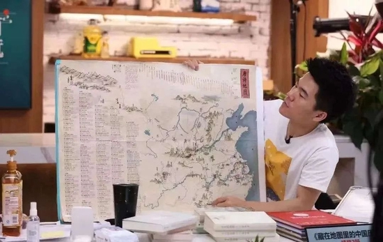 　　（图片来源：澎湃新闻）