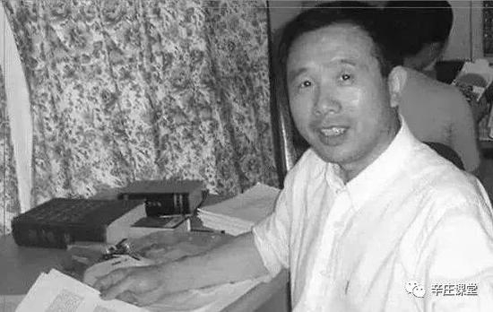 杨小凯先生遗像