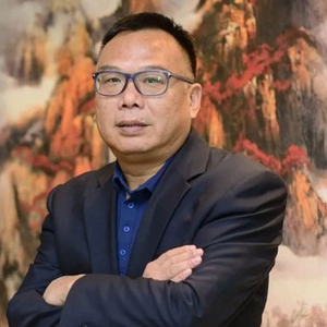 金意陶集团董事长兼总经理何乾谈“民营经济31条”：一针强心剂，坚定转型发展的决心_手机新浪网