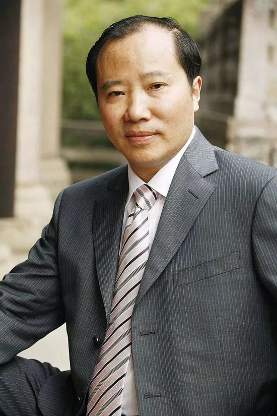 ▲中国贵州茅台酒厂（集团）有限责任公司董事长、贵州茅台酒股份有限公司董事长袁仁国