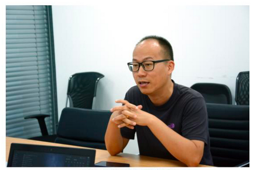 易鑫高级研发经理在回答业务疑问