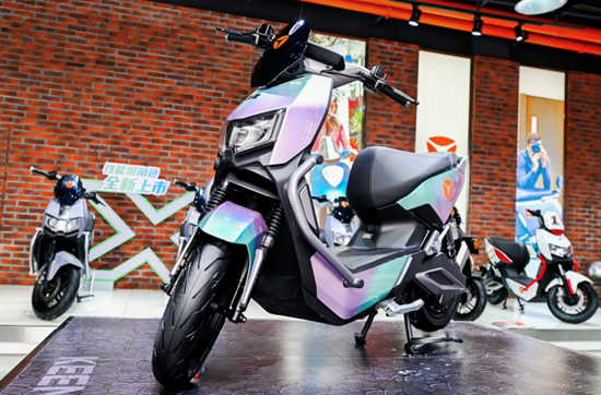 （雅迪冠能探索X7）