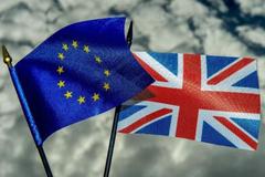 英国和欧盟同意恢复谈判 “脱欧风波”结局仍未落定