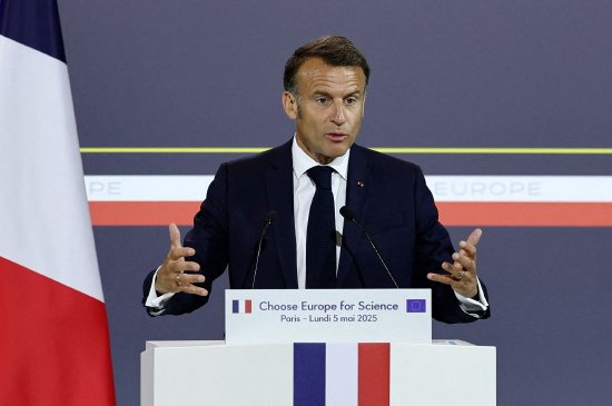 5月5日，马克龙出席在巴黎举行的“选择欧洲，投身科学”会议