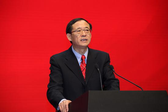 2016年12月18日，出席大商所第六次会员大会