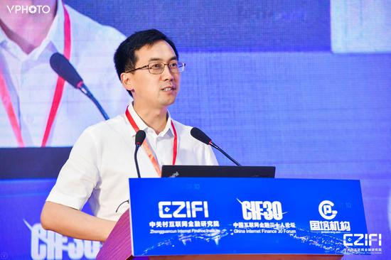 北京市石景山区人民政府副区长周西松