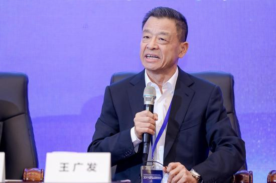 北京法政集团董事长兼总裁、王府学校总校长王广发