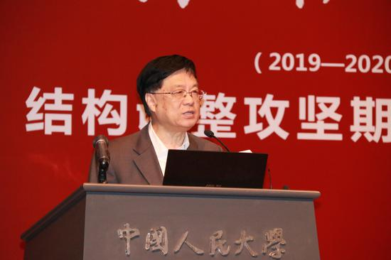中国社科院学部委员、中国区域经济学会会长、《中国经营报》社社长金碚