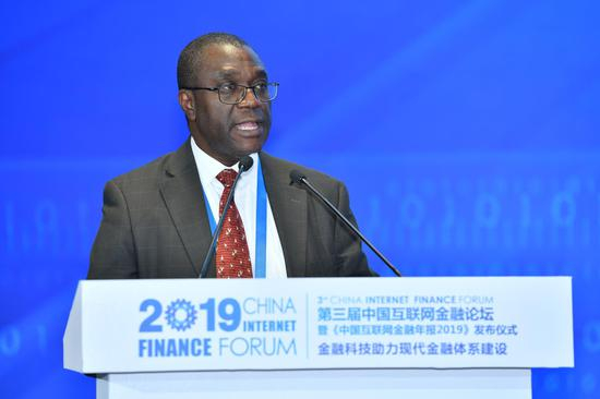 世界银行集团首席金融专家Abayomi A.Alawode