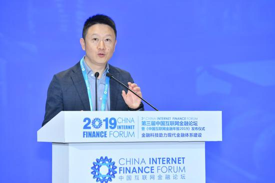 蚂蚁金服集团数字金融事业群总裁黄浩