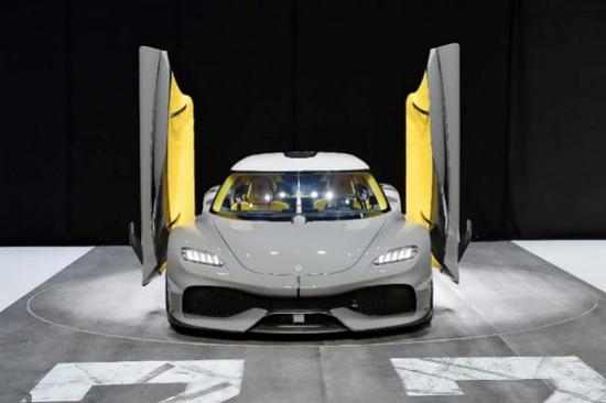 造型设计极具科技感、未来感、时尚感