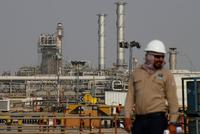 全面石油价格战打响 沙特、俄罗斯、美国谁先"崩"?
