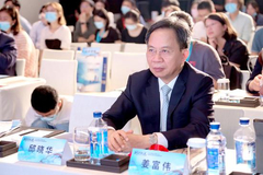 邱晓华：未来在金融领域里的消费会越来越成为人们的选择