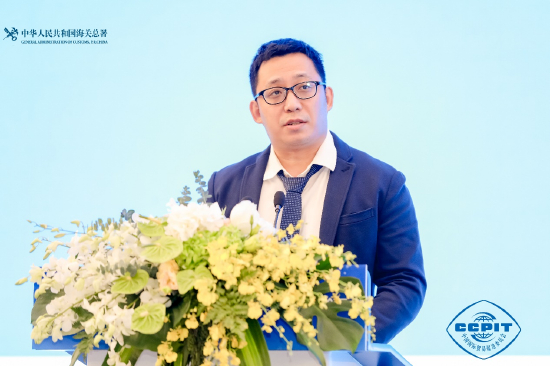 （京东集团副总裁、京东零售全球购业务部负责人韩瑞）