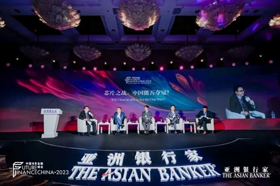 从左至右：胡文彬、Andy Mok，黄节、黄毅、龚炯